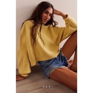 Free People Easy Street Crop Pullover Sweater Size L Yellow Slouchy Mock Neck
